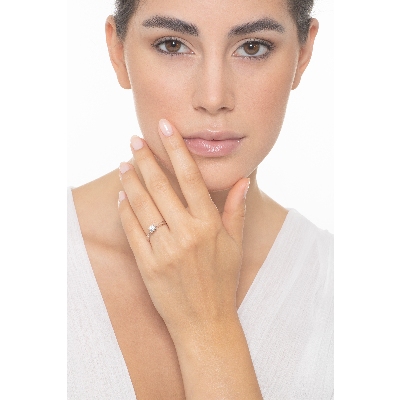 Anillo Solitario 4 Garras en Oro Blanco 18k con Diamante 0,40 ct