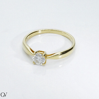 Anillo solitario diamante 0.50 ct oro amarillo 18k