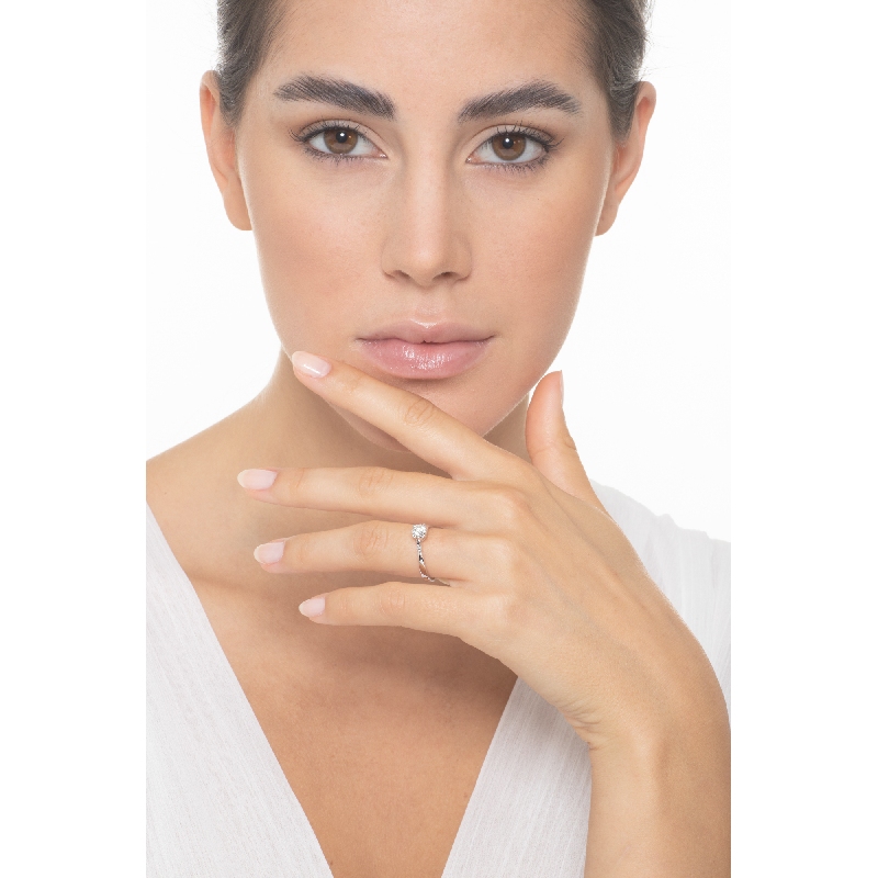 Anillo solitario brillante 0,50 ct oro blanco 18k