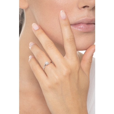 Anillo solitario brillante 0,50 ct oro blanco 18k