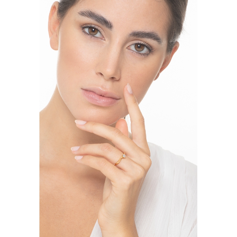 Solitario en oro amarillo 18k con un diamante de 0,20 ct Solitario en oro amarillo 18k con un diamante de 0,20 ct