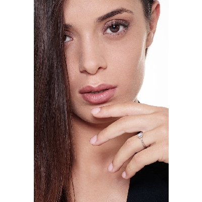 Anillo solitario oro blanco 18k corazón brillante ct. 0,20