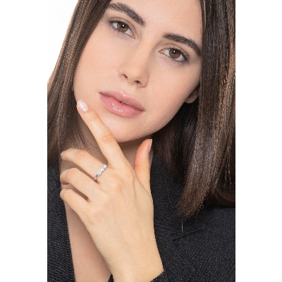 Anillo trilogy en oro blanco 18k con diamantes 0.90 ct