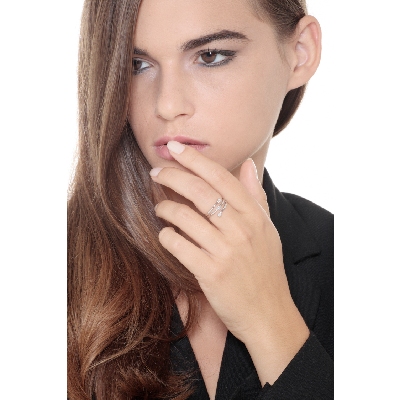 Anillo trilogía para mujer en oro blanco 18k con diamantes ct. 0,15