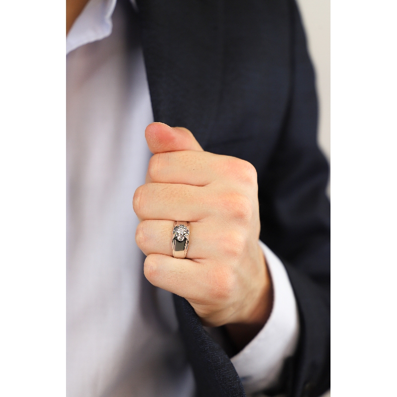 Anillo solitario hombre en oro blanco de 18k con diamante Anillo solitario hombre en oro blanco de 18k con diamante