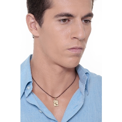 Medalla en oro amarillo de 18k pergamino