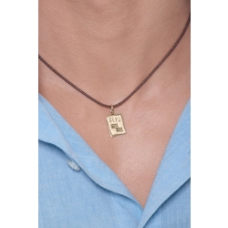 Medalla en oro amarillo de 18k pergamino 2