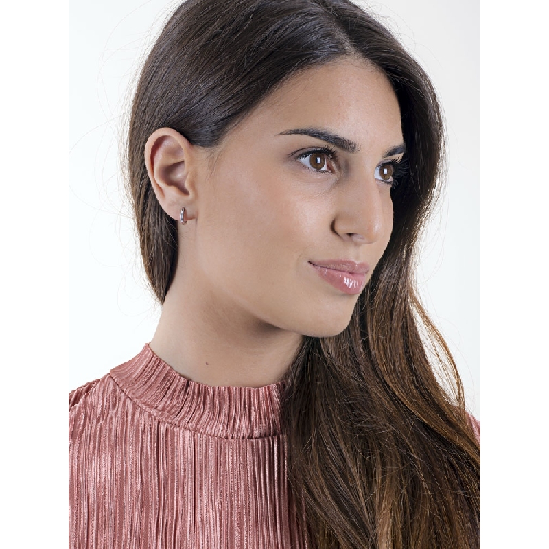 Pendientes de aro en oro blanco de 18k