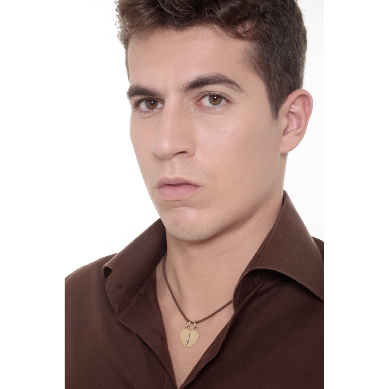 Colgante corazón en oro amarillo de 18k