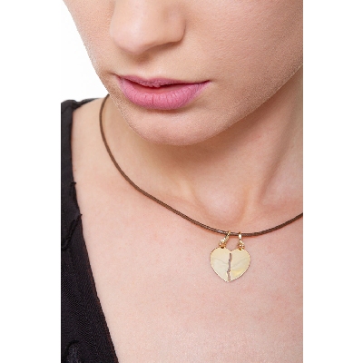 Colgante corazón en oro amarillo de 18k