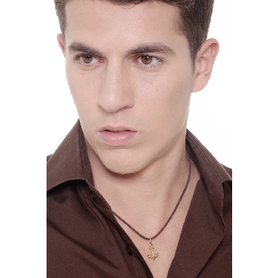 Colgante Ancla con Cuerdas en Oro Amarillo 18k