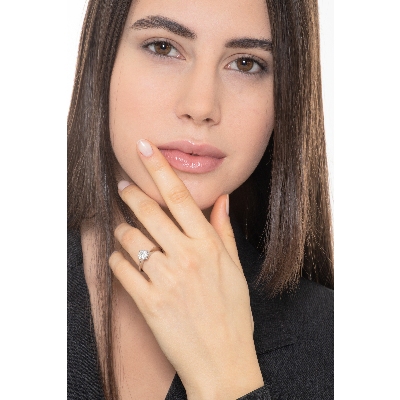 Solitario en oro blanco de 18 kilates con diamante de 1.00 ct