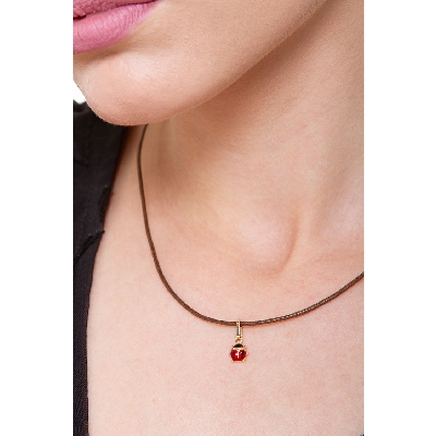 Colgante de mariquita en oro amarillo 18k esmaltado