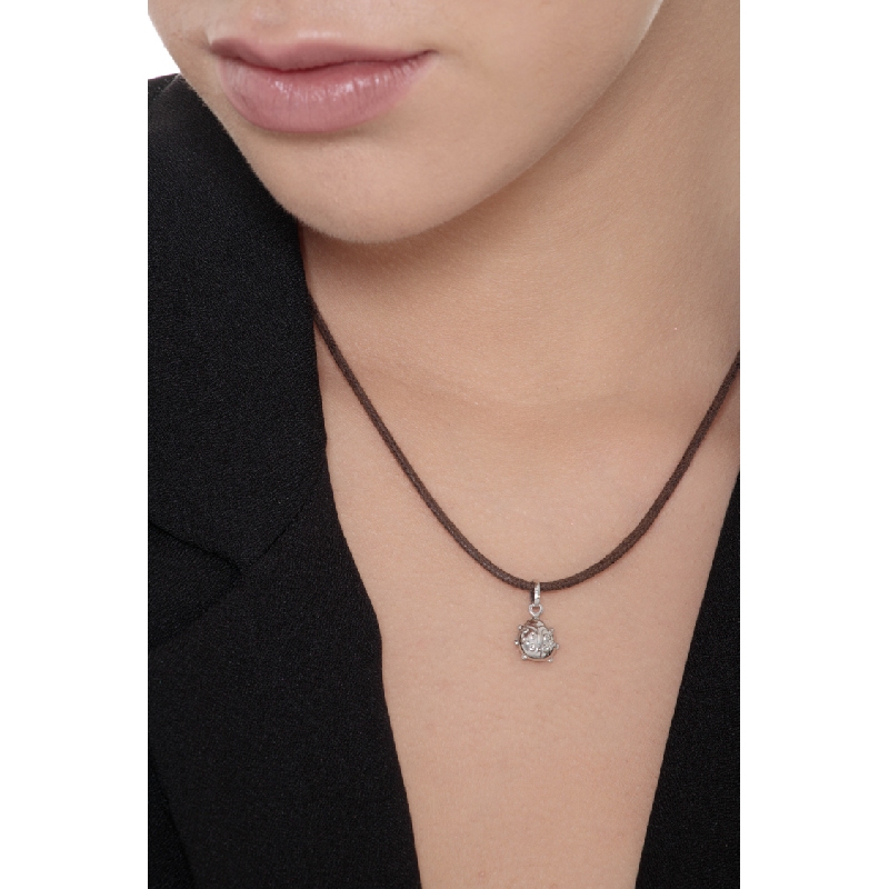 Pequeño colgante mariquita en oro blanco 18K Pequeño colgante mariquita en oro blanco 18K