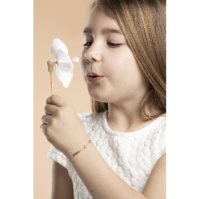 Pulsera para niña en oro 18 quilates con placa y delfines