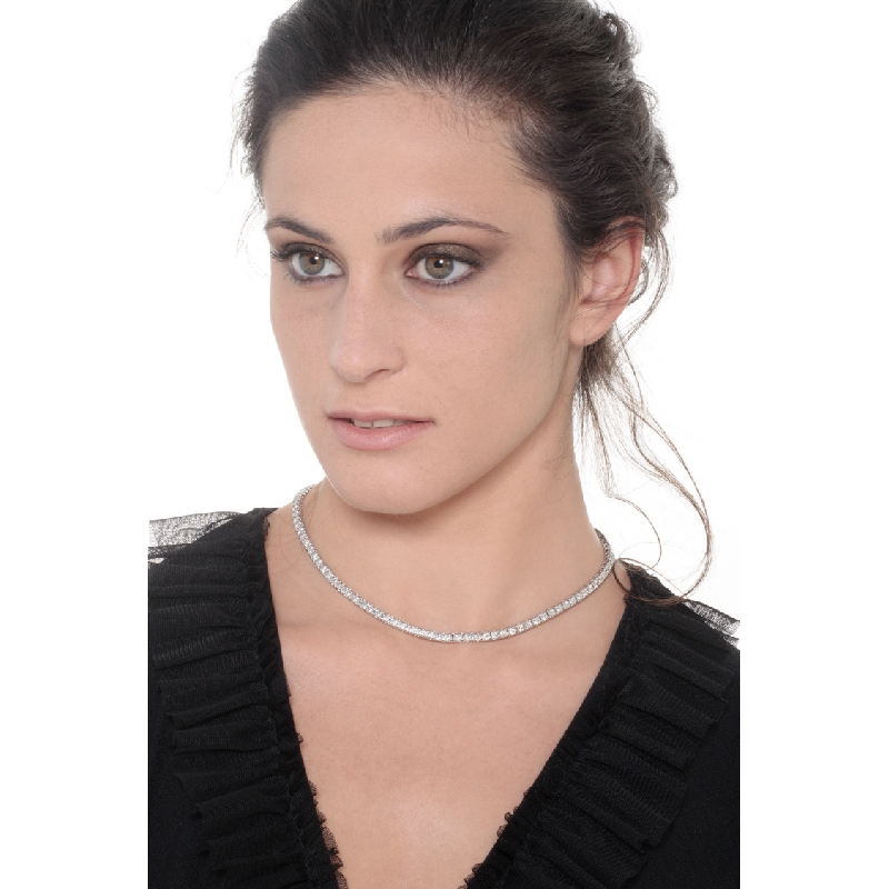 Collar de diamantes y oro blanco 18 kilates  Collar de diamantes y oro blanco 18 kilates