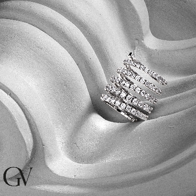 Anillo Fantasía en oro blanco 18k y diamantes