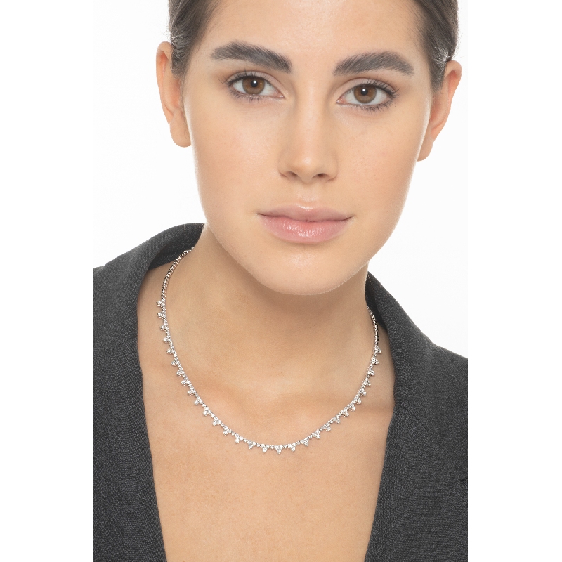 Collar tennis floral en oro blanco 18k con diamantes