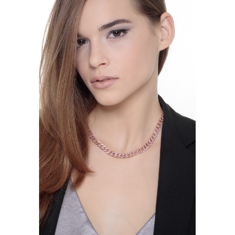 Cadena cubana en oro rosa de 18k con zafiros rosas Cadena cubana en oro rosa de 18k con zafiros rosas