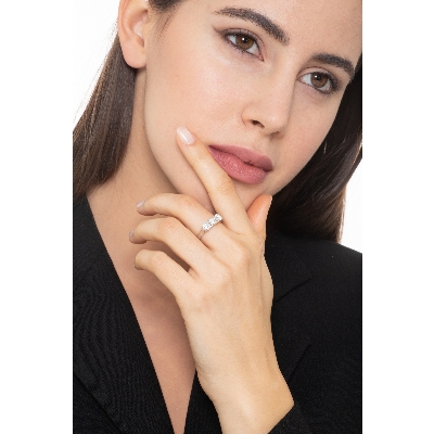 Anillo 3 piedras en oro blanco 18k con diamantes 1,50 ct