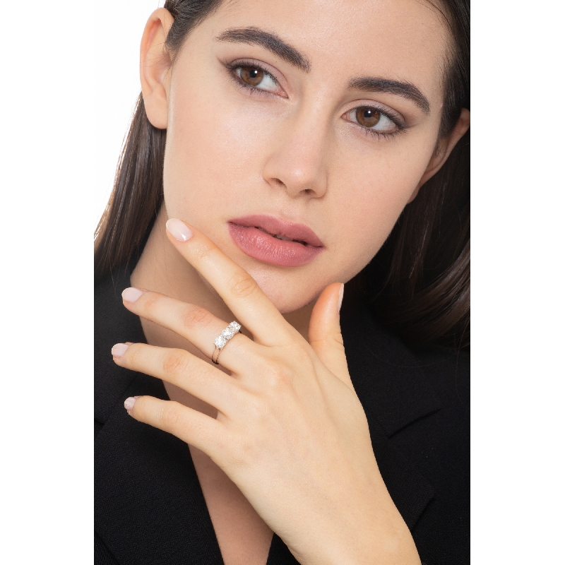 Anillo Trilogy en oro blanco 18k con diamantes 1,70 ct