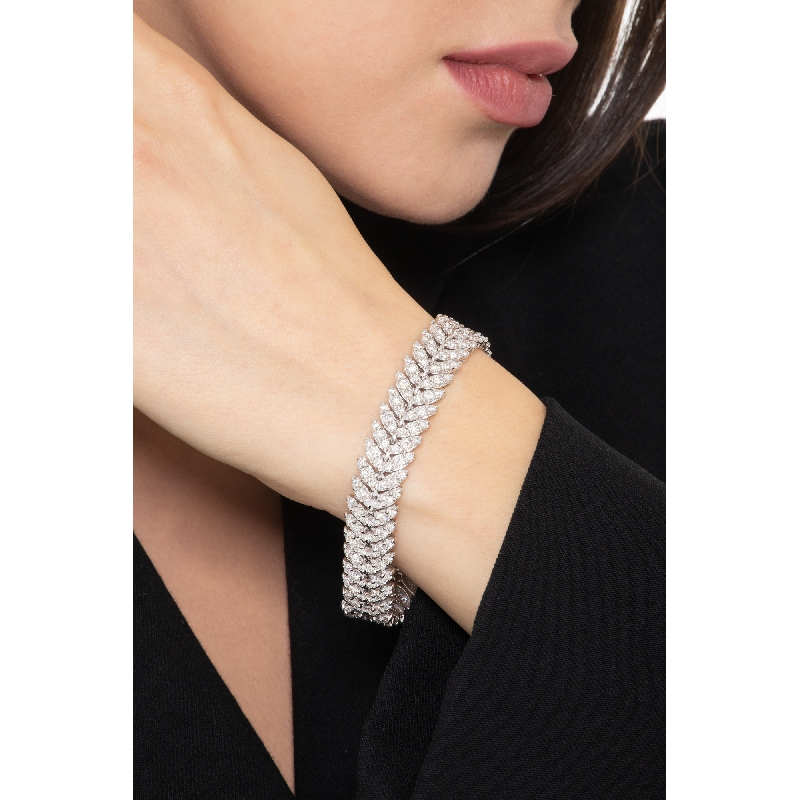 Pulsera de oro blanco de 18 quilates y diamantes Pulsera de oro blanco de 18 quilates y diamantes