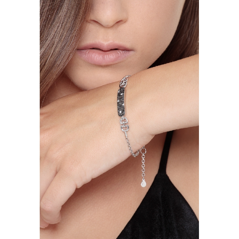 Pulsera con diamantes negros y blancos y oro 18k Pulsera con diamantes negros y blancos y oro 18k