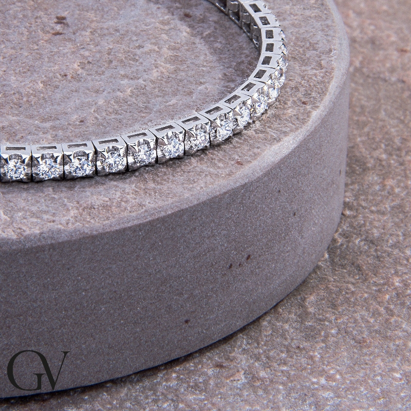 Pulsera tennis en oro blanco 750 y diamantes  Pulsera tennis en oro blanco 750 y diamantes