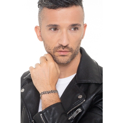 Pulsera cubana de oro blanco 18k con diamantes negros. Puntas brunidas.