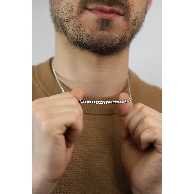 Collar de eslabones tipo gourmette en oro blanco 18k, cm 50