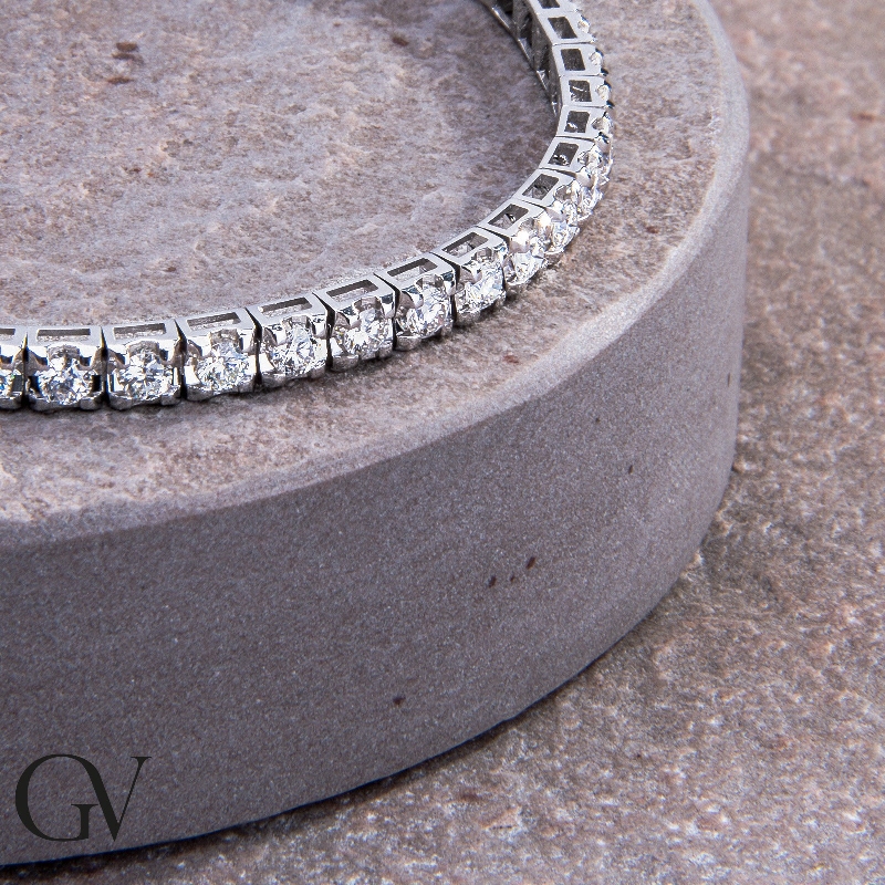 Pulsera de tenis con diamantes en oro blanco 18 kilates Pulsera de tenis con diamantes en oro blanco 18 kilates