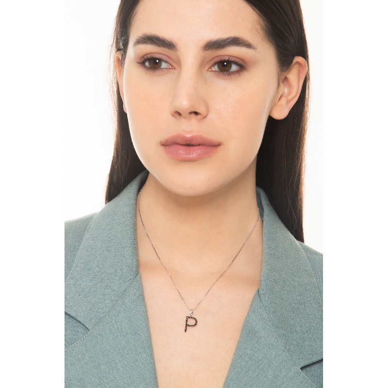 Colgante con initial P oro blanco y diamantes negros Colgante con initial P oro blanco y diamantes negros