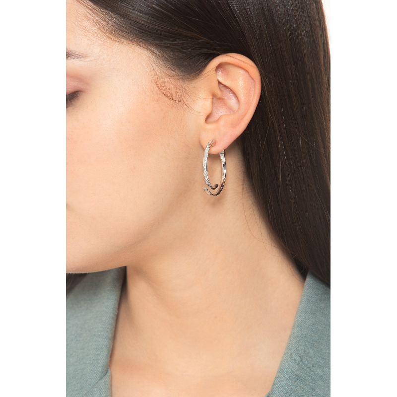 Aros en oro blanco 750 engastados con diamantes  Aros en oro blanco 750 engastados con diamantes
