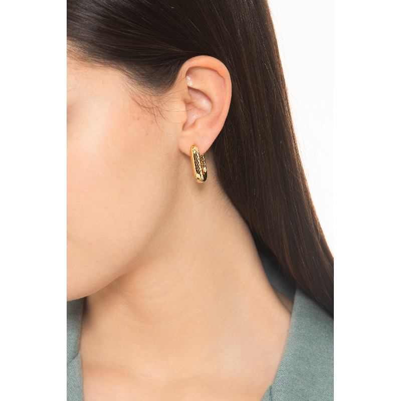 Pendientes en oro amarillo de 18 quilates, rectangulares y abombados Pendientes en oro amarillo de 18 quilates, rectangulares y abombados