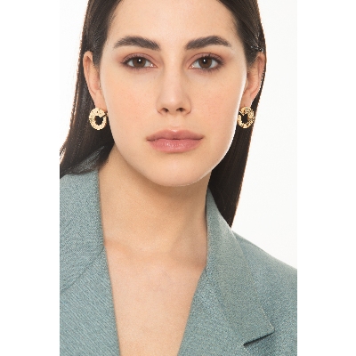 Aros abiertos en oro amarillo de 750 k