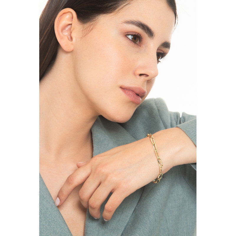 Pulsera eslabones en oro amarillo de 18 quilates.