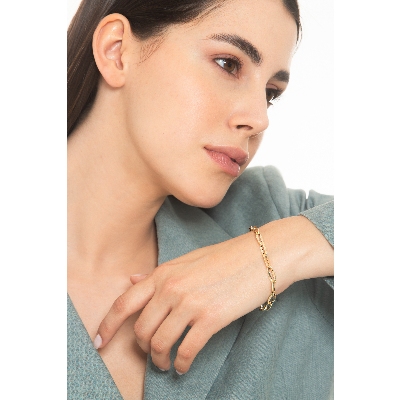 Pulsera eslabones en oro amarillo de 18 quilates.