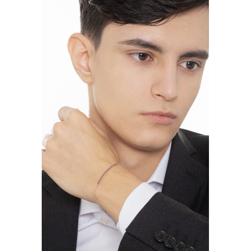 Pulsera de oro blanco de 18 quilates con una barra de rubíes Pulsera de oro blanco de 18 quilates con una barra de rubíes