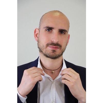 Colgante delfín en oro amarillo 18k, 1 cm