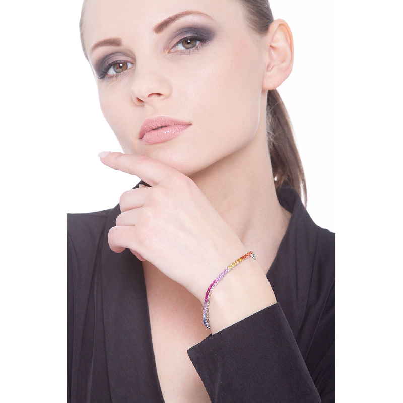 Pulsera tennis de hilo en oro blanco de 18k con zafiros multicolores Pulsera tennis de hilo en oro blanco de 18k con zafiros multicolores