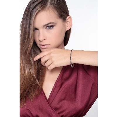 Pulsera Tennis en Oro Blanco 18k con Diamantes Negros y Blancos