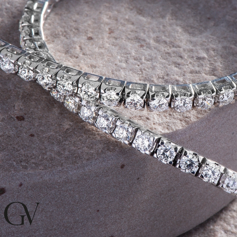 Pulsera riviere diamantes en oro blanco 18 kilates  Pulsera riviere diamantes en oro blanco 18 kilates