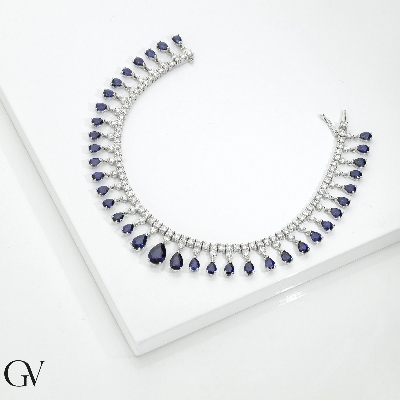 Brazalete fantasia en oro blanco 750 con zafiros azules y diamantes