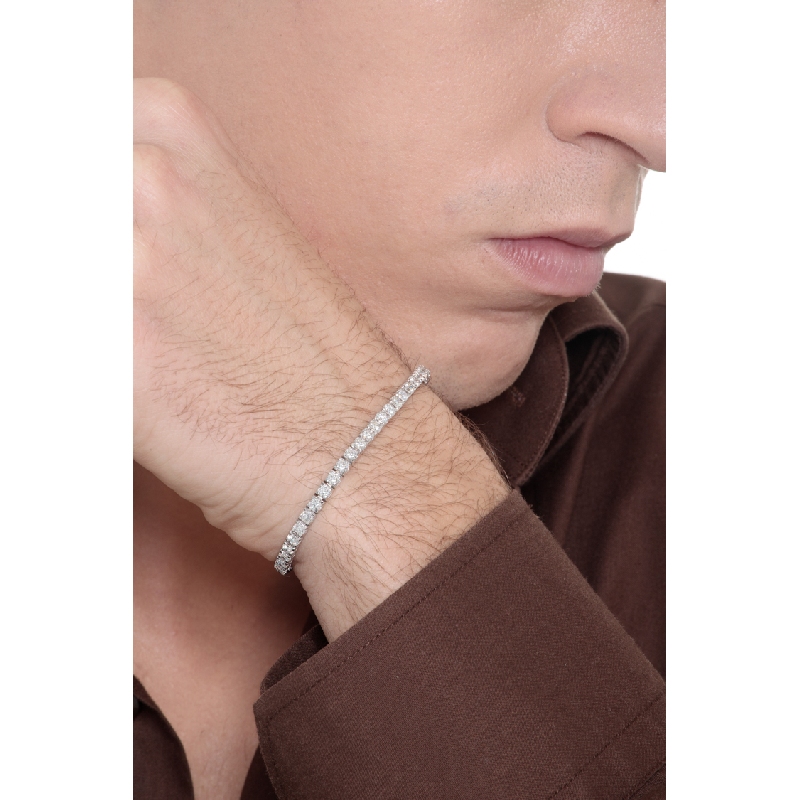 Pulsera riviere con brillantes en oro blanco 18 quilates  Pulsera riviere con brillantes en oro blanco 18 quilates