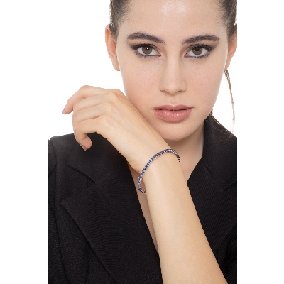 Pulsera tenis oro blanco 18k con zafiros azules