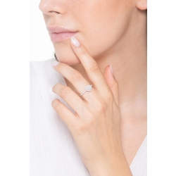 Anillo con diamante corazón 0,50 ct GIA en oro blanco 18k 2