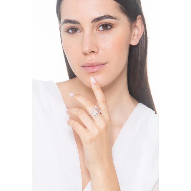 Anillo de banda 3 vueltas en oro blanco 18k con diamantes Anillo de banda 3 vueltas en oro blanco 18k con diamantes