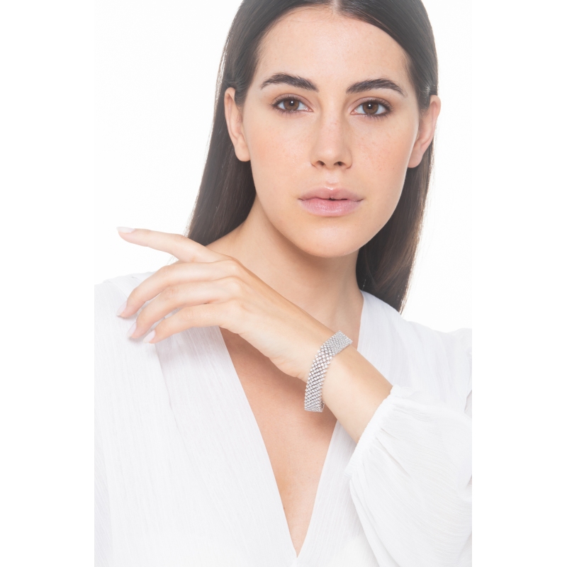 Brazalete fantasia en oro 750 con diamantes  Brazalete fantasia en oro 750 con diamantes
