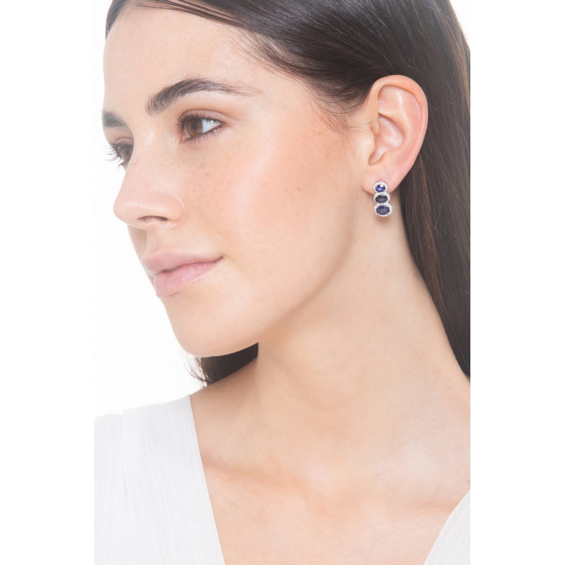 Pendientes oro blanco de 18k con zafiros ovalados y diamantes Pendientes oro blanco de 18k con zafiros ovalados y diamantes