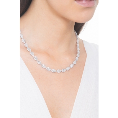 Gargantilla fantasia en oro blanco de 18k con diamantes